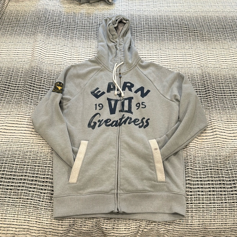 Project rock zip up hoodie